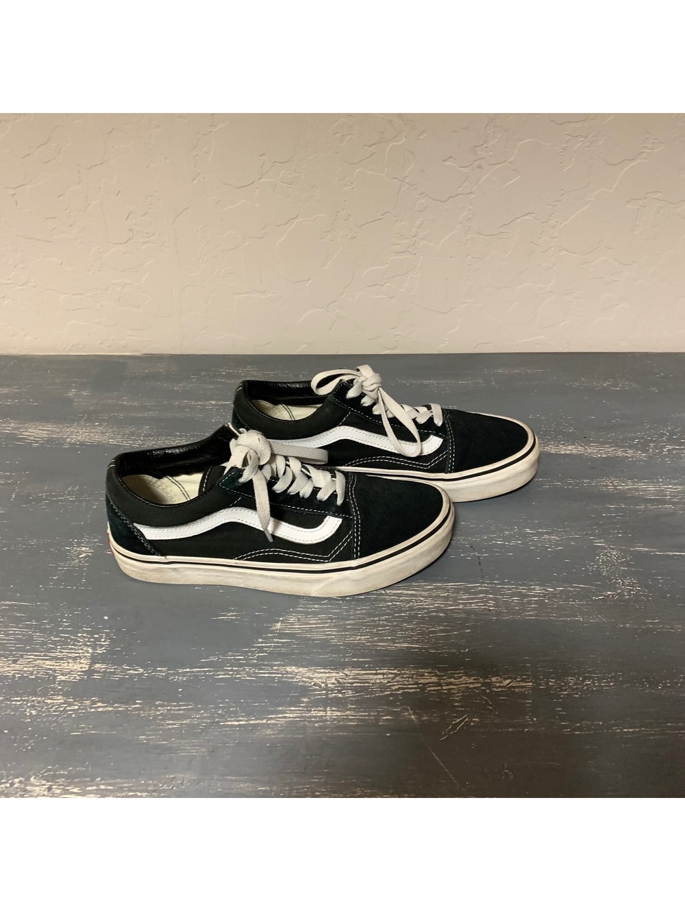 Vans Old Skool Black White Sneakers size 4 youth